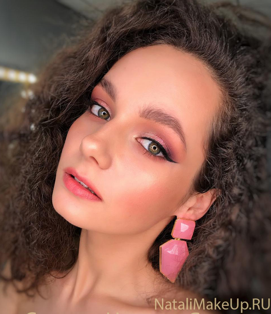 Почему базовый курс — необходимость для начинающего визажиста